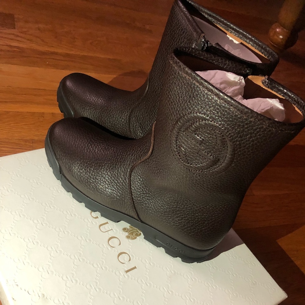 Girls Gucci boots size 13.5